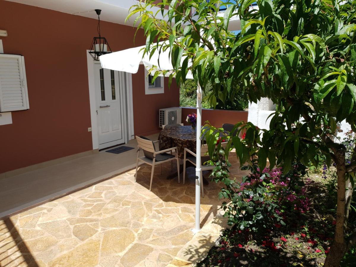 Angelika House 1 Apartment Marathias  Bagian luar foto