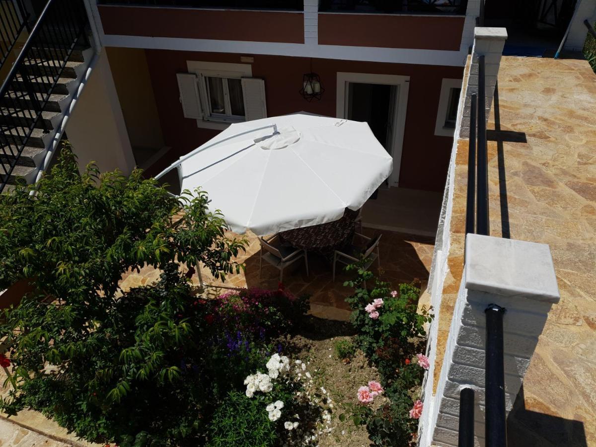 Angelika House 1 Apartment Marathias  Bagian luar foto