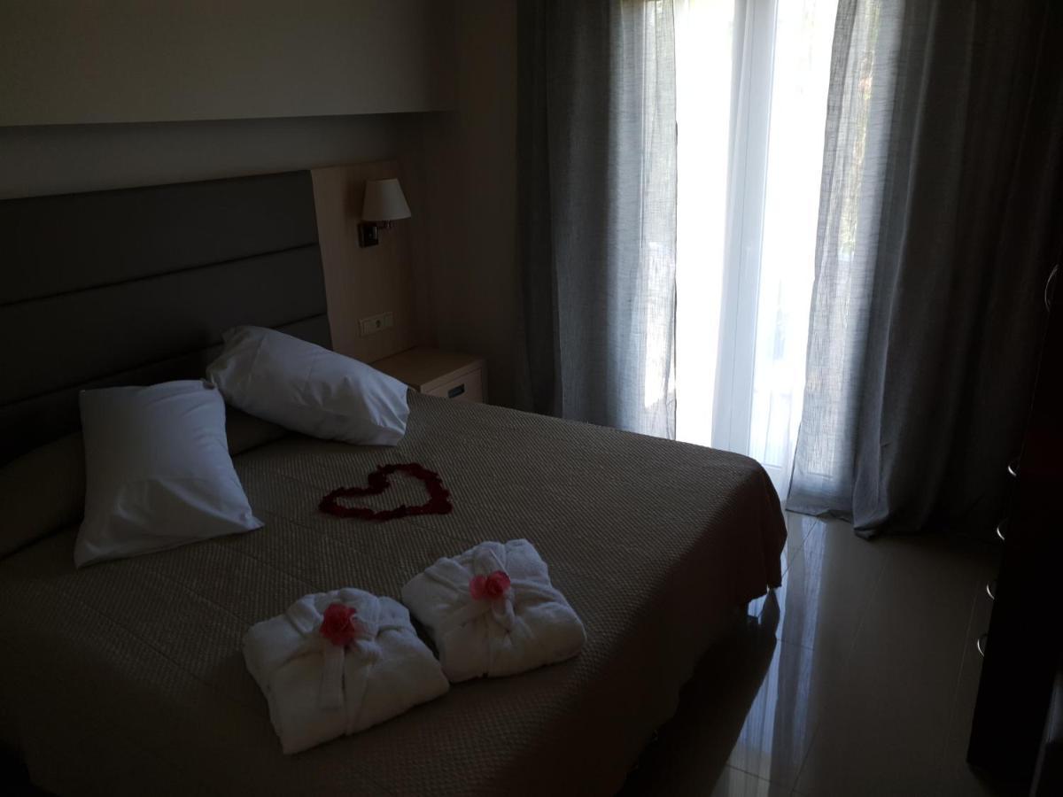 Angelika House 1 Apartment Marathias  Bagian luar foto