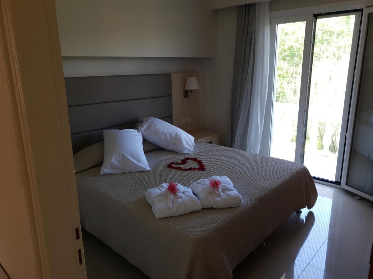 Angelika House 1 Apartment Marathias  Bagian luar foto